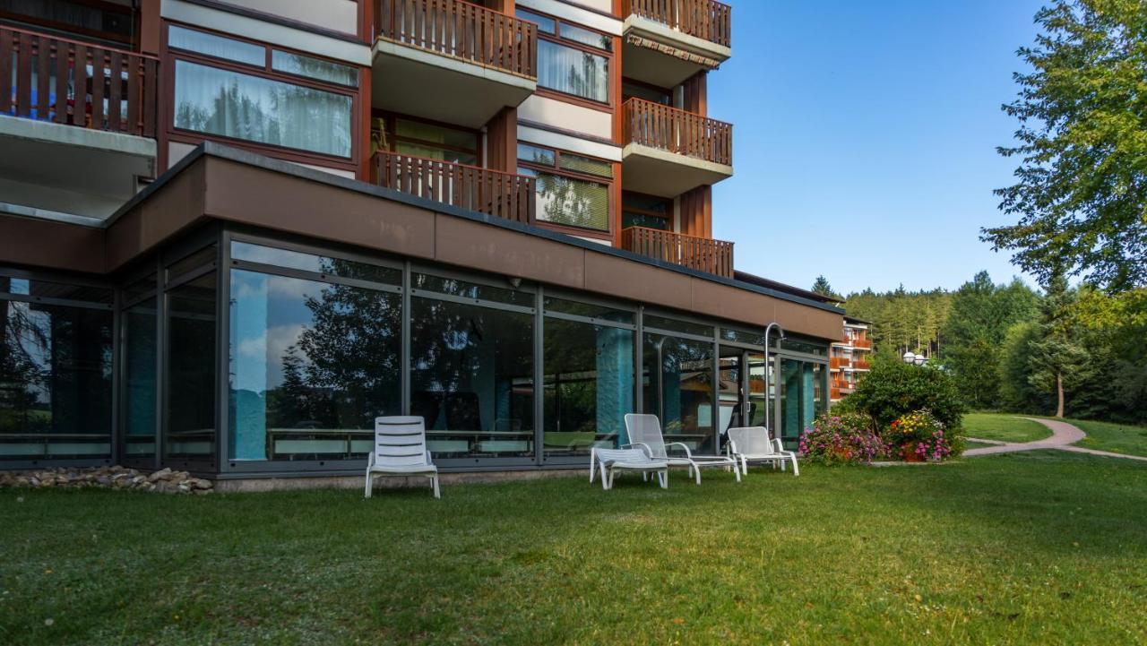 Am Mit Balkon & Pool * Schluchsee