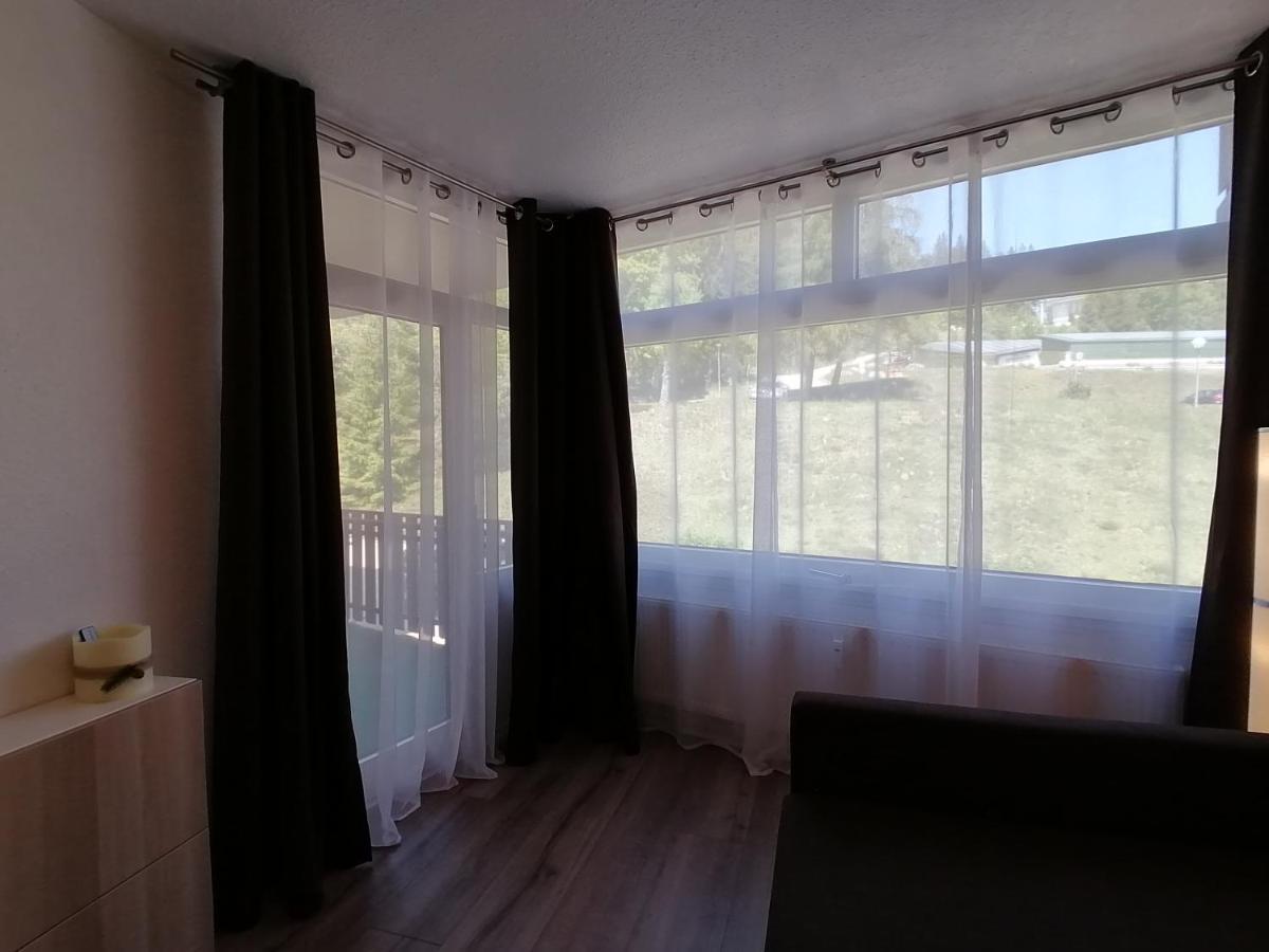 Am Mit Balkon & Pool Apartment *